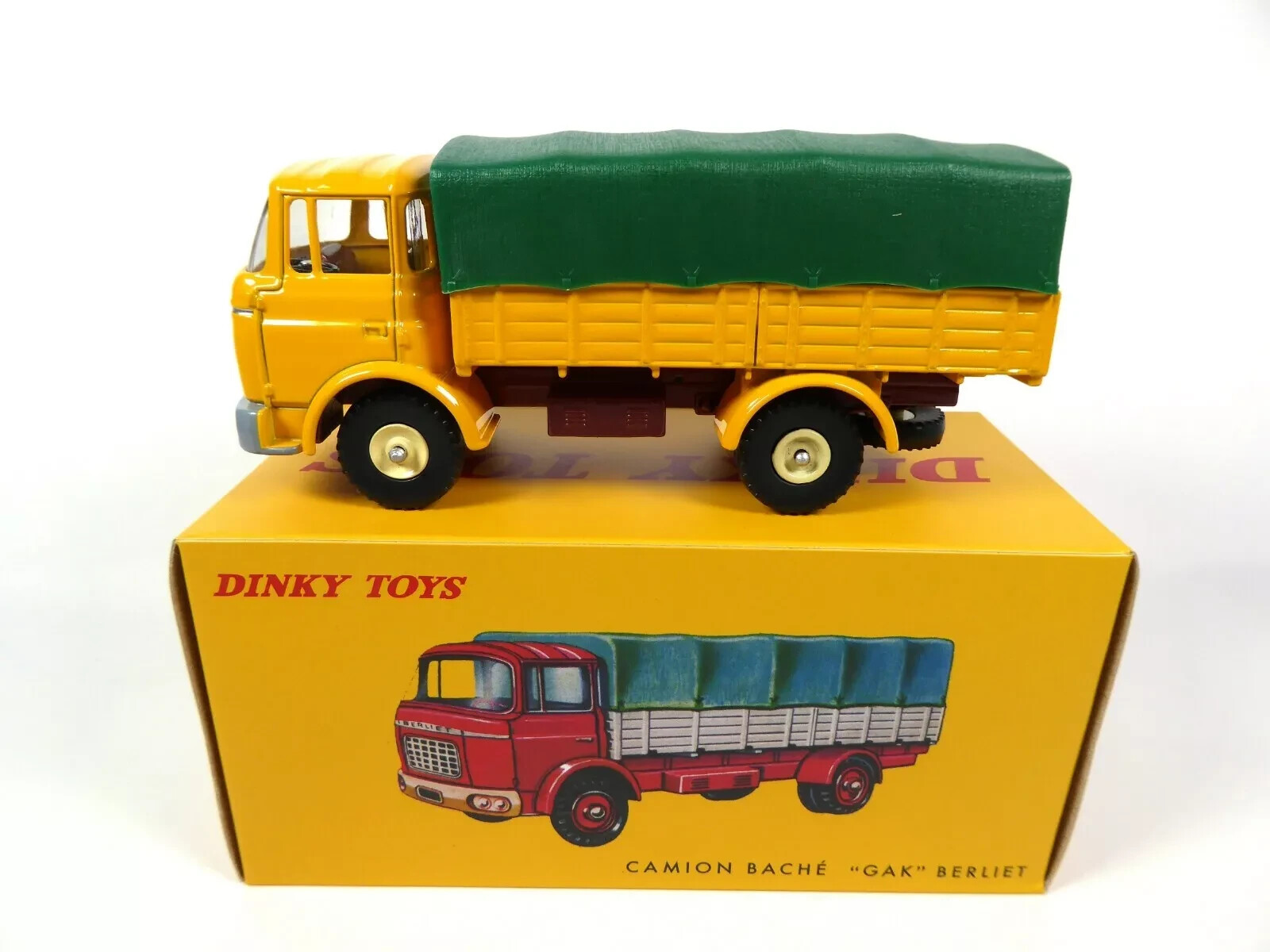 BERLIET GAK CAMION BACHE 584 DINKY ATLAS le charme rétro d'un jouet miniature mythique