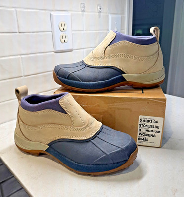 L.L. Bean Womens Storm Chaser Boots, Size 8.5, waterproof, Stone & Blue