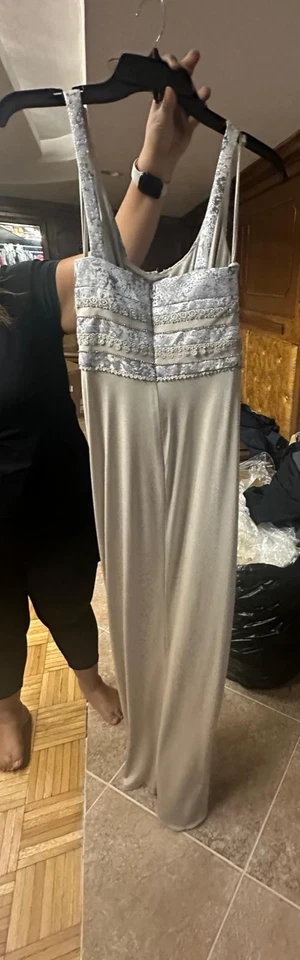 Vestido Mignon Plateado Champagne Talla 2 Cintura Reunida Baile de graduación Alfombra Roja Gala Elegante Foto 4 de 4