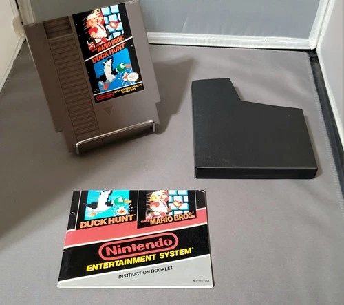Vtg. Nintendo NES Super Mario Bros. / Duck Hunt Game W Manual ( 1985 )
