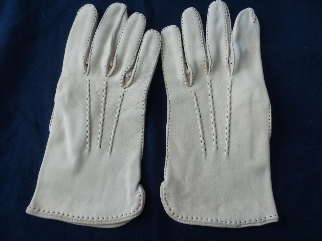 Vintage English Real Buckskin Handsewn Washable Luxury Beige Leather Gloves S-M