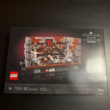 LEGO Star Wars: Death Star Trash Compactor Diorama (75339) for