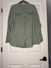 Davi And Dani Button Up Top Large Green Frayed W Beading 