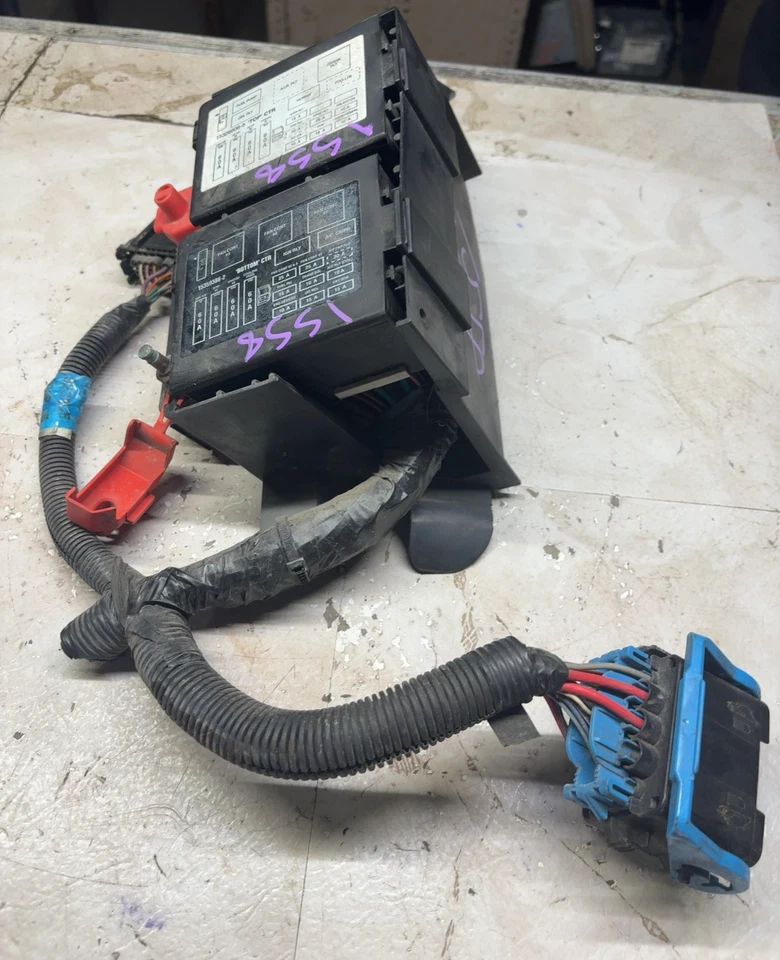 2000-2005 CHEVY IMPALA MONTE CARLO Engine Fuse Relay Box Circuit Block Assembly Foto 4 de 4