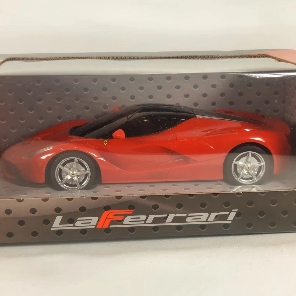 RASTAR Ferrari Remote Control Car 1:24 Official Ferrari RC Car  *NEW* - Image 2 of 4