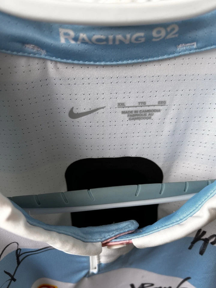 Camiseta deportiva de rugby firmada Racing 92 Nike Paris Top 14 edición de jugadores Finn Russell Foto 4 de 4