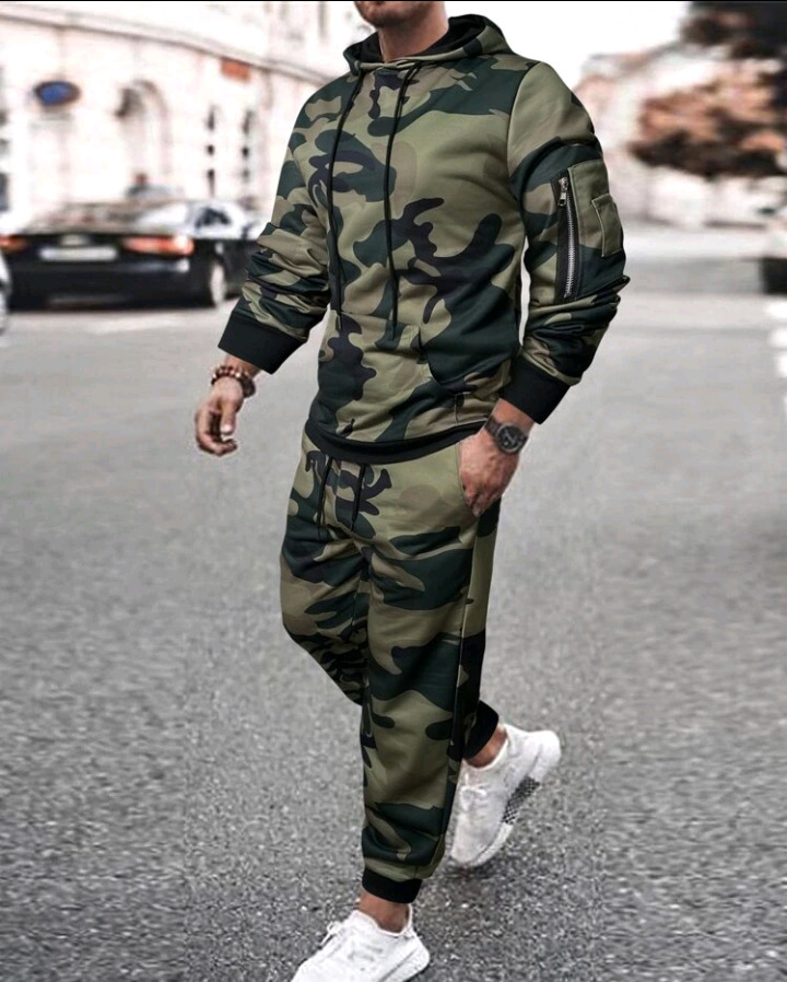 Manfinity Homme Men Camo Print Drawstring Hoodie Sweatpants