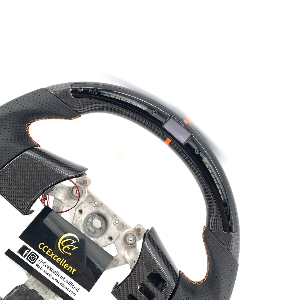 For Nissan 350Z/Z33 2002-2009 real carbon fiber steering wheel - Image 4 of 4
