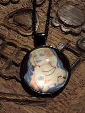 Marilyn Monroe Punky Cabachon Necklace 