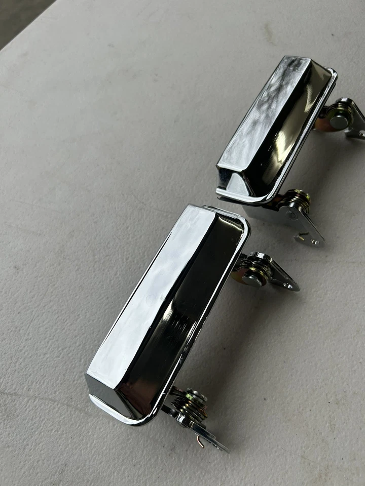 Dodge Charger 1973--1974 manijas de puerta cromadas lado del conductor y del paso nunca usadas Foto 2 de 4