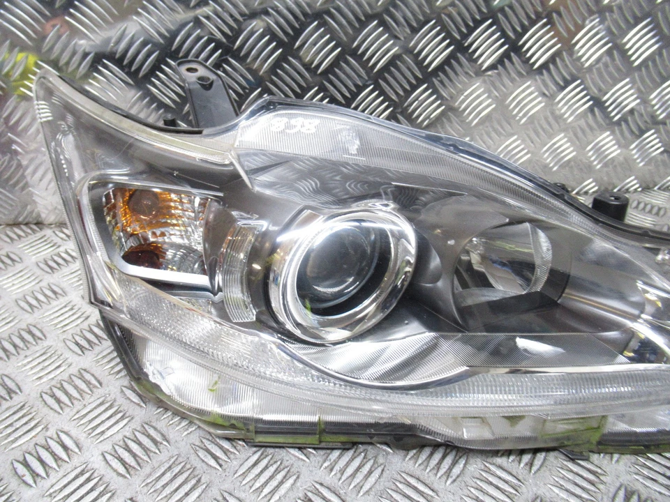 2017 LEXUS CT200H ZWA10 1.8 HYBRID CVT MK1 FRONT RIGHT SIDE HEADLIGHT REF898 - Image 4 of 4
