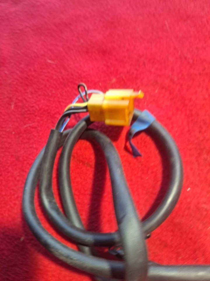 Interruptor de parada de arranque manillar derecho VT1100C VT1100C2 Shadow Spirit Sabre Honda OEM Foto 3 de 4