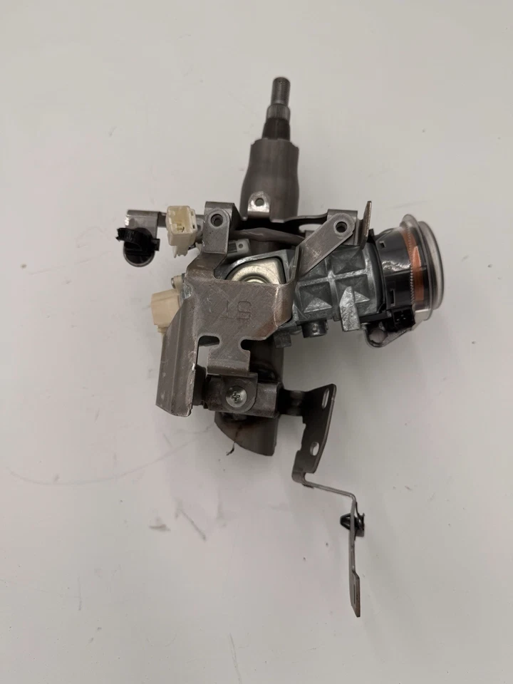 Interruptor de encendido Subaru Forester 2011-2013 con llave 88215AG000 OEM Foto 4 de 4