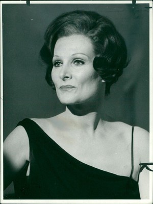Adrienne Corri