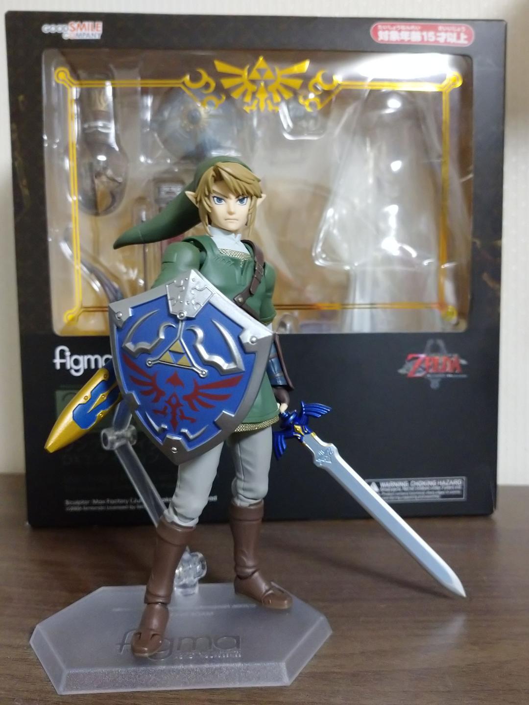  Good Smile The Legend of Zelda Twilight Princess Link Figma  Action Figure : Toys & Games