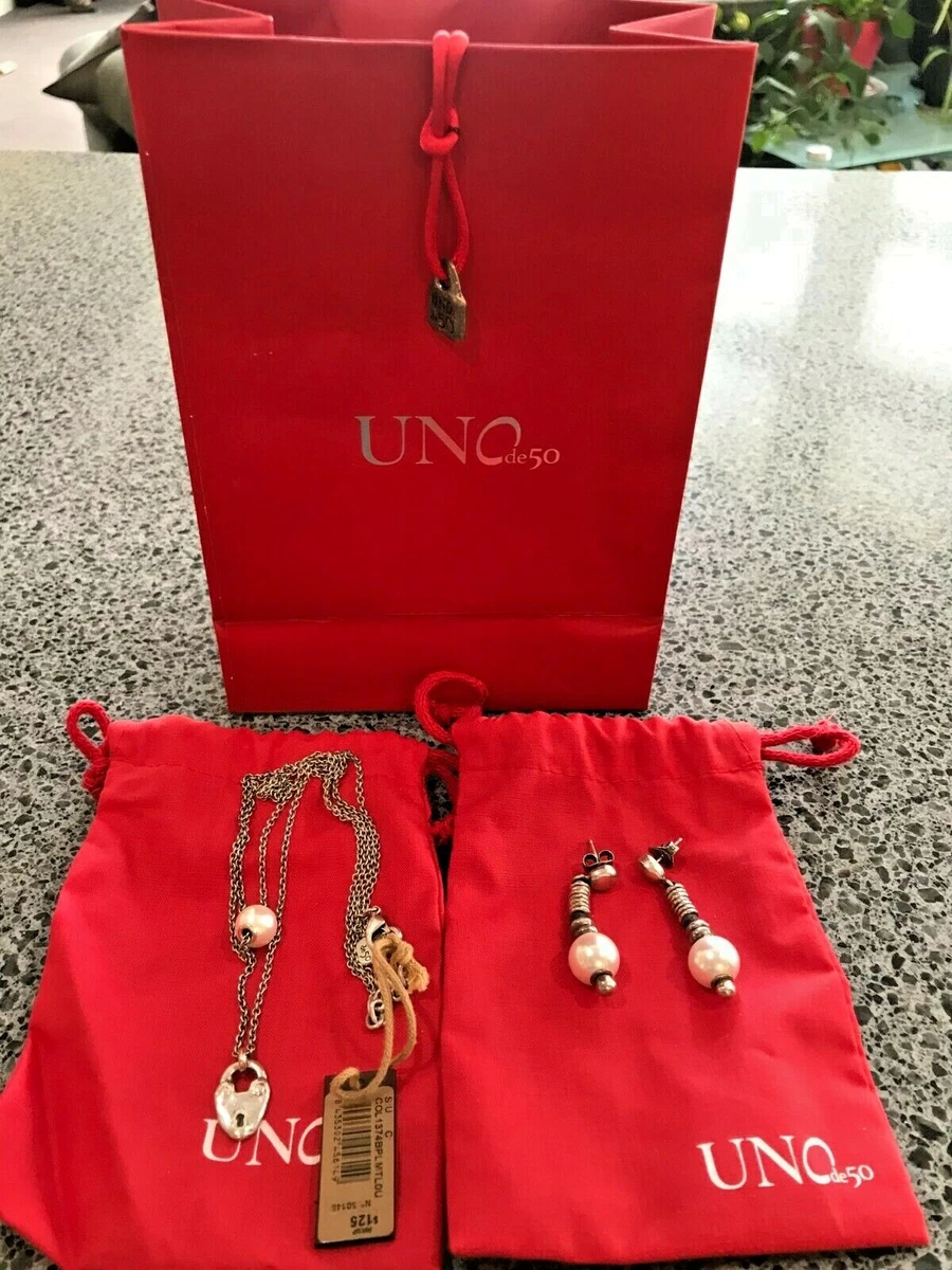 Uno de shop 50 pearl earrings