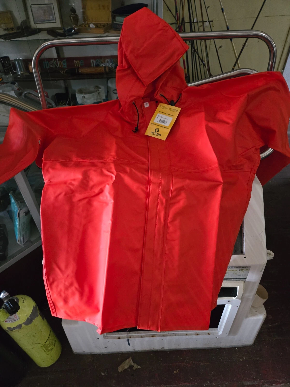 Guy Cotton M Waterproof fishing jacket PVC VPZ1NPOR
Opens in a new window or tab