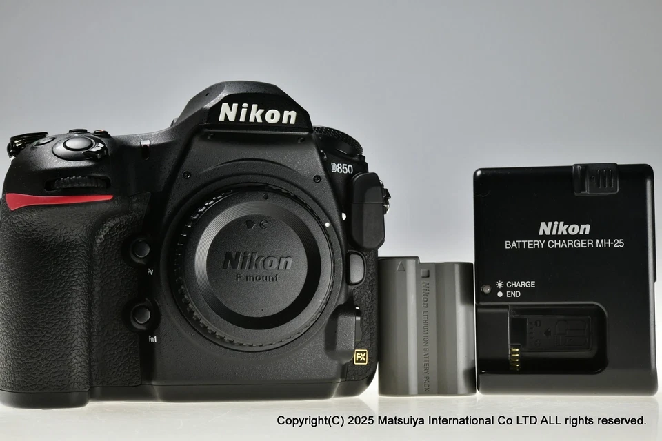 *Near Mint* Nikon D850 45.7MP Digitalkamera Body