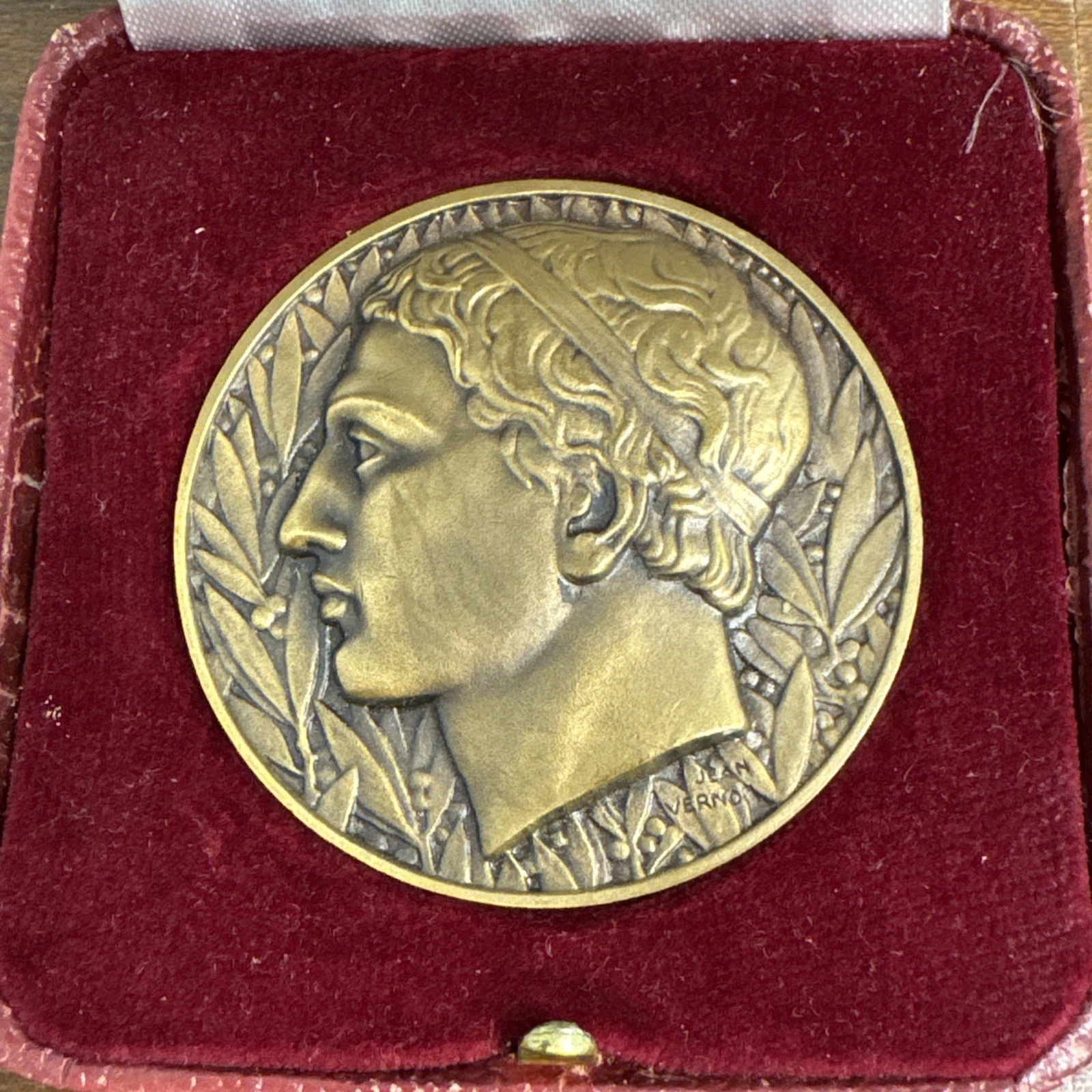 Médaille Dans Sa Boîte Jean Verno 3eme Prix Peinture CE AMDBA