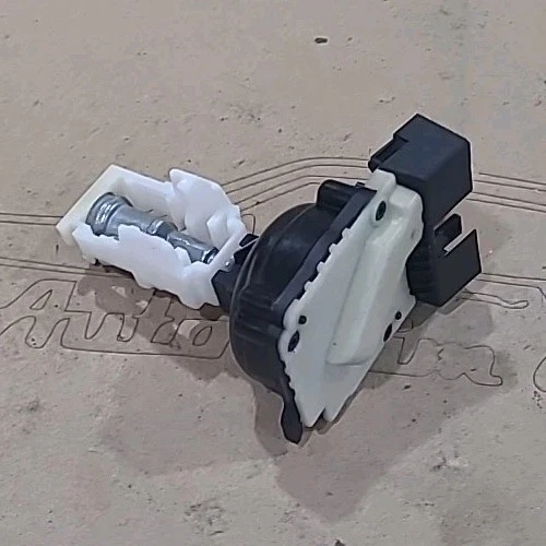 2000-2005 Dodge Neon Ignition Switch & Ignition Lock Actuator Used OEM! Foto 3 de 4