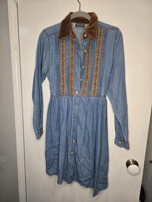 Erika Classic Vintage Denim Dress With Suede Collar 