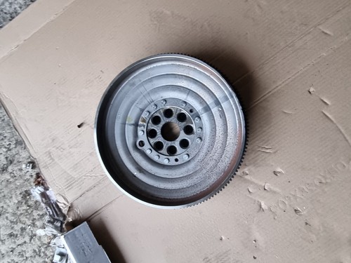 Mercedes 1.6 petrol Automatic Flywheel Valeo A2700300305 - Picture 2 of 3