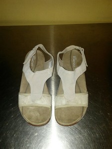 easy spirit seacoast sandals