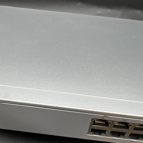 Ubiquiti UniFi Switch PoE 16-Port USW-16-POE Gigabit Layer 2 Switch 802.3at PoE+ - Picture 8 of 15