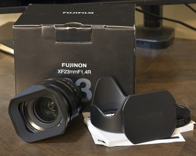 Fujifilm Fujinon XF 23mm f/1.4 R  Excellent Condition both hoods and B&W filter
