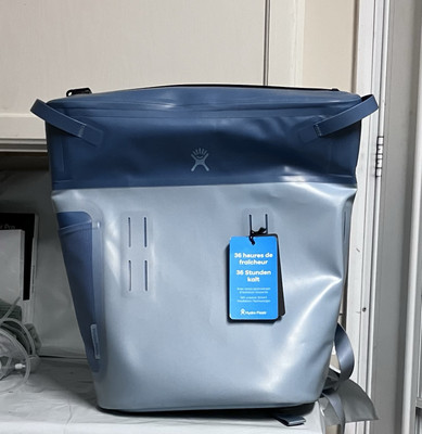 Hydro Flask Day Escape Soft Cooler Pack 20 Liters 36 Hours  display picture 1