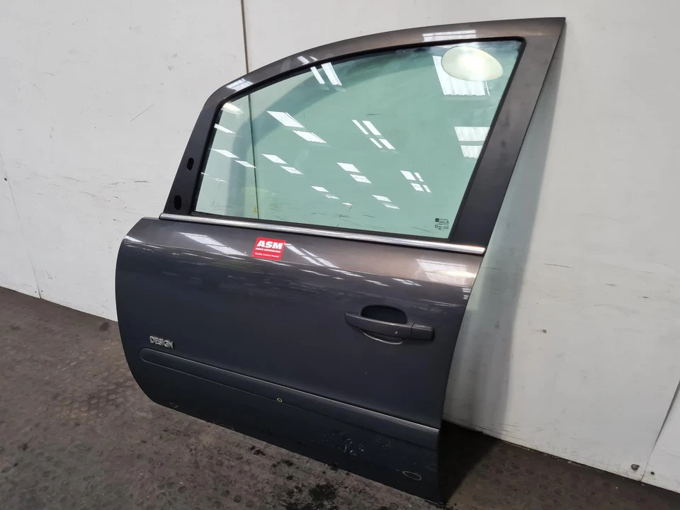 VAUXHALL ZAFIRA FRONT DOOR NEARSIDE PASSENGER LH 2013 5 DOOR MPV GREY - Image 3 of 4