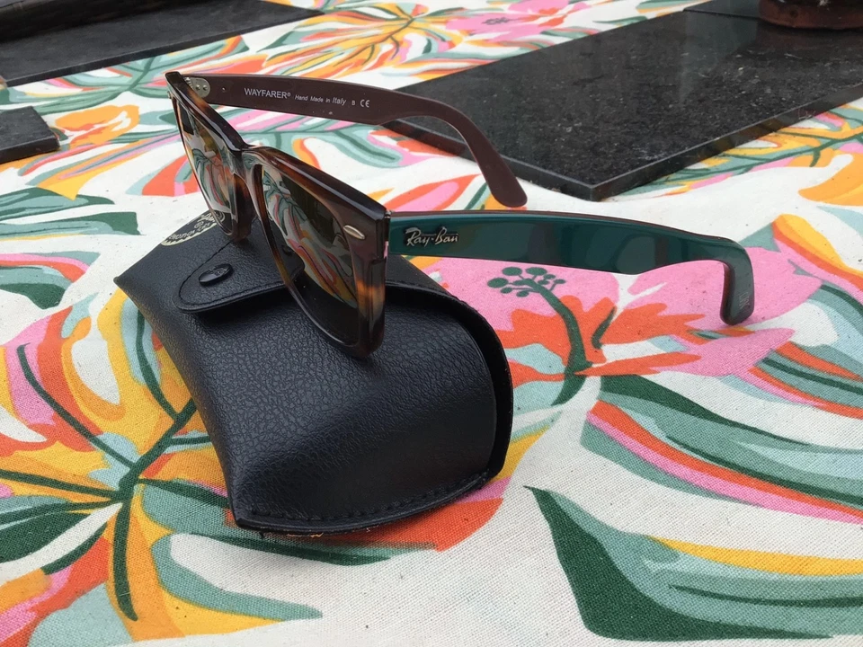 Ray-Ban RB4105 710/51 50-22 2N Folding Wayfarer Classic Light Havana Sunglasses, photo 1 of 2