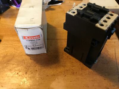 Lovato 11 DPBF9C Contactor 24v coil , New-old stock Din Rail or base mount