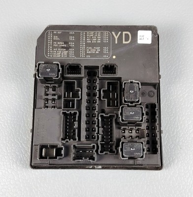2009 NISSAN Cube Z12 fuse box controle unit IPDM 284b7 1fa5a Oem 