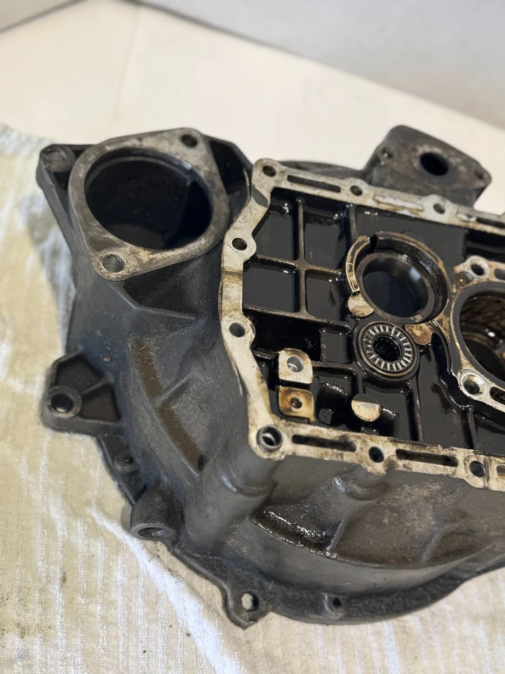 VW MANUAL TRANSMISSION 02A/CTN (96 PASSAT TDI) BELLHOUSING CASE SHELL - Image 4 of 4
