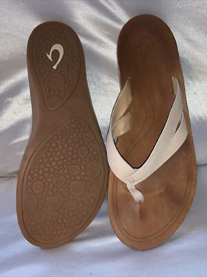 OluKai Kaekae Women's Thong Sandals Beige Ivory Leather Flip-Flop Sz 10 EU  40