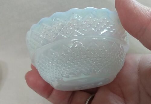 Mosser Feenlampe weiß irisierendes Glas handbemalt Schmetterling - Bild 8 von 13