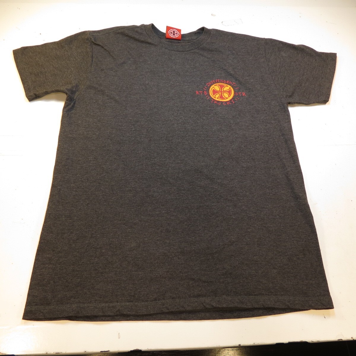 Rare INDEPENDENT TRUCK CO. Team Rider Dolan Stearns Cyclops TEE T
