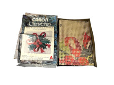 CARON LATCH HOOK CHRISTMAS Christmas HOLLY BOUQUET PILLOW 15" square