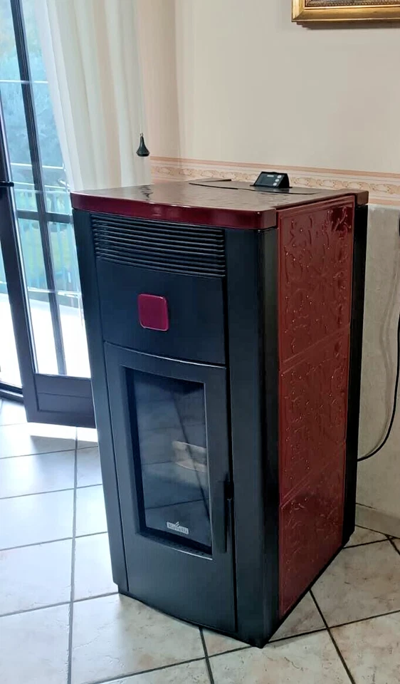 Termostufa a Pellet Ravelli HRV 135 IDRO 17 KW TOP in Maiolica Bordeaux - Immagine 2 di 2