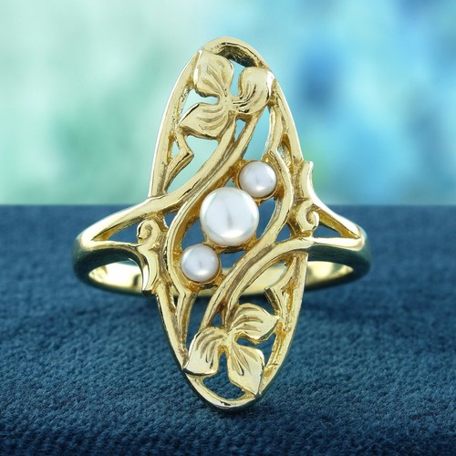 9K Yellow Gold Natural Triple Pearl Vintage Style Cocktail Ring - Foto 1 di 8
