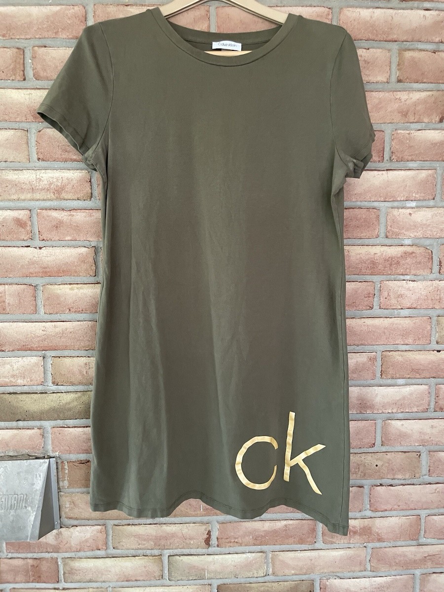 green emerald velvet dress Green Short Sleeve Dress main image 1