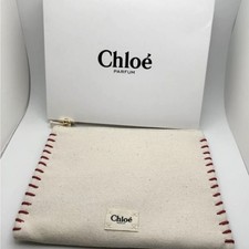 Chloé Cosmetic Bag Clutch With Chloé Giftable Box - Gift With Purchase