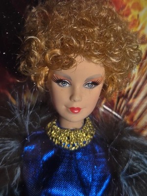 N410 ~ MIB NRFB BLACK LABEL BARBIE THE HUNGER GAMES CATCHING FIRE EFFIE TRINKET