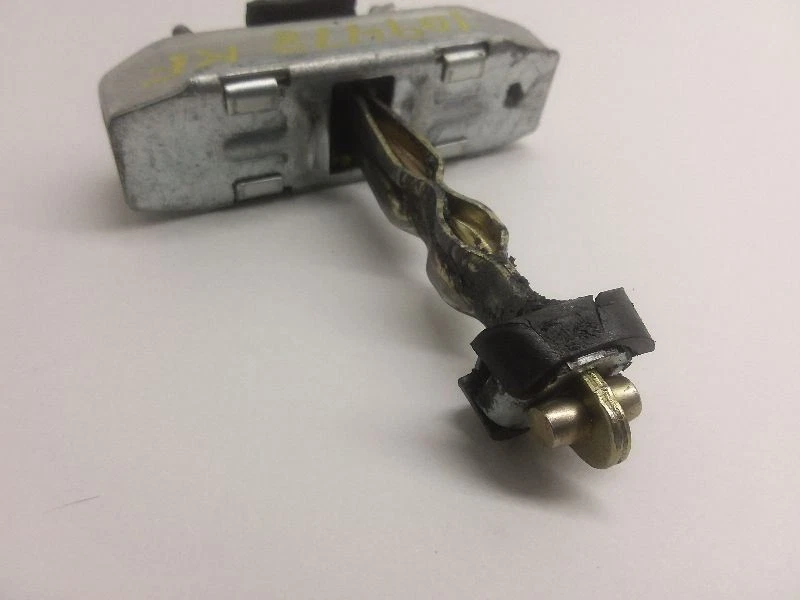 1999-2001 Isuzu VehiCROSS RH Passenger Right Front Door Check Arm Stop - Imagen 2 de 4