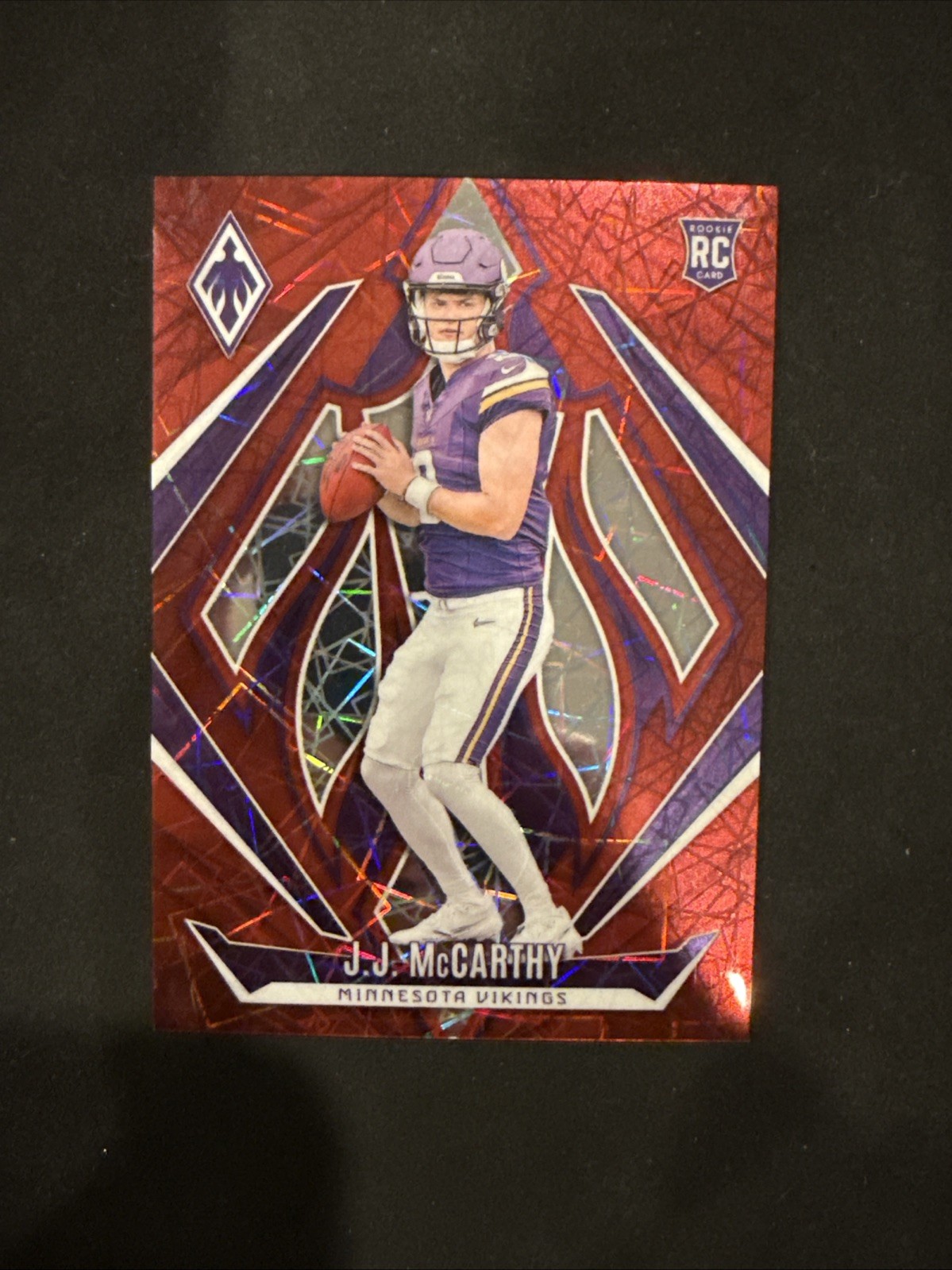 2024 Panini Phoenix J.J. McCarthy Red Lazer /199 #185 RC Vikings