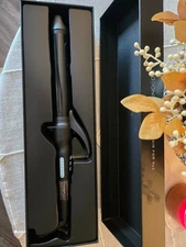 Bio Ionic Long Barrel Styler Ceramic Curling Iron 1.5 inch Black NEW