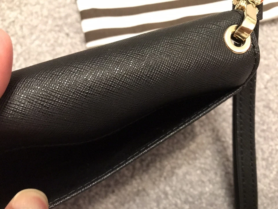 Henri Bendel Uptown Wallet Wristlet (Leather) - Image 3 of 4