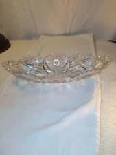 VINTAGE GLASS FRUIT /TRINKET /CANDY DISH OVER 40 YEARS OLD EXCELLENT CONDITION