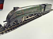 Hornby R350/R309 OO Gauge BR Green Class A4 4-6-2 "Mallard" No. 60022